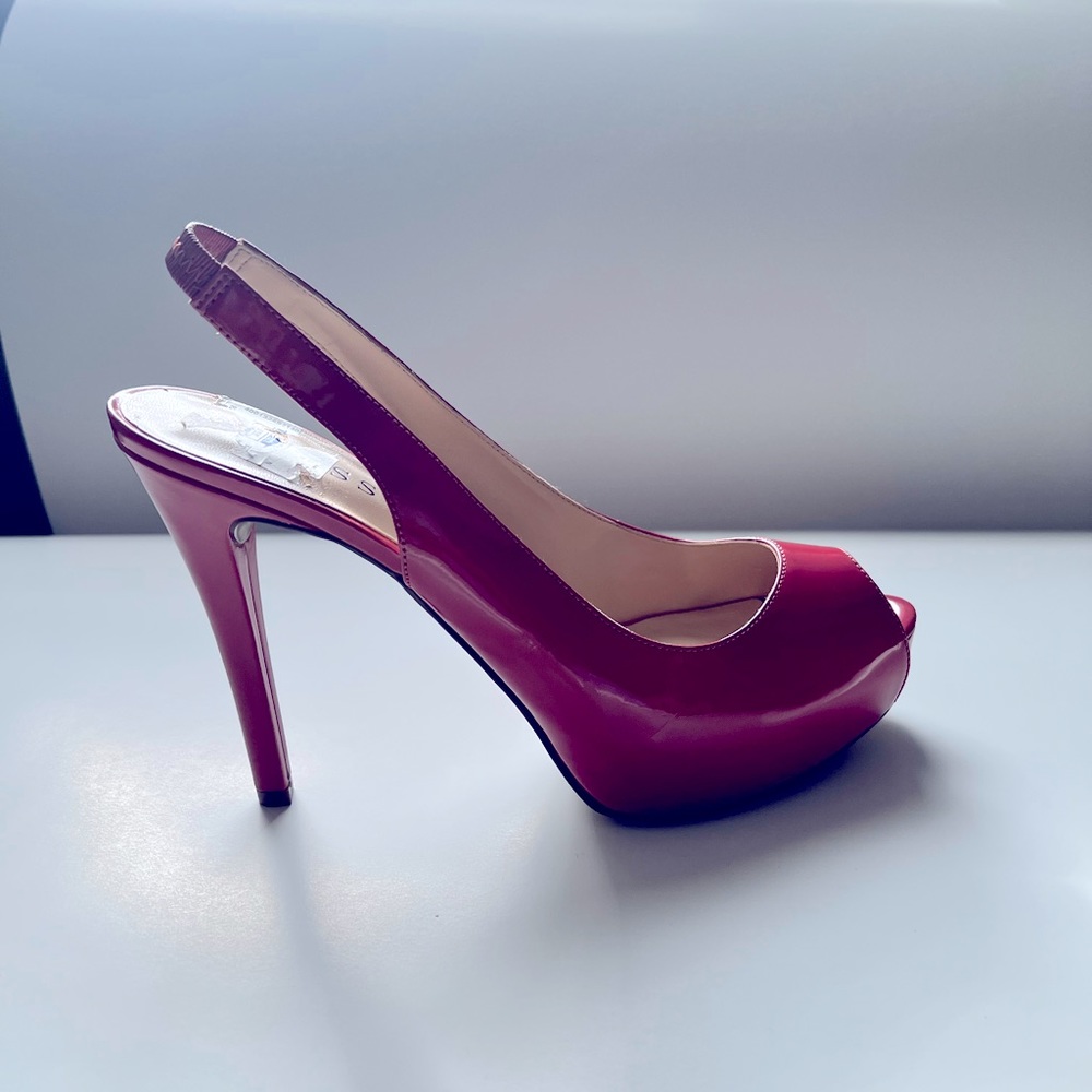 GUESS CORAL PEEP TOE HEEL Size 8.5